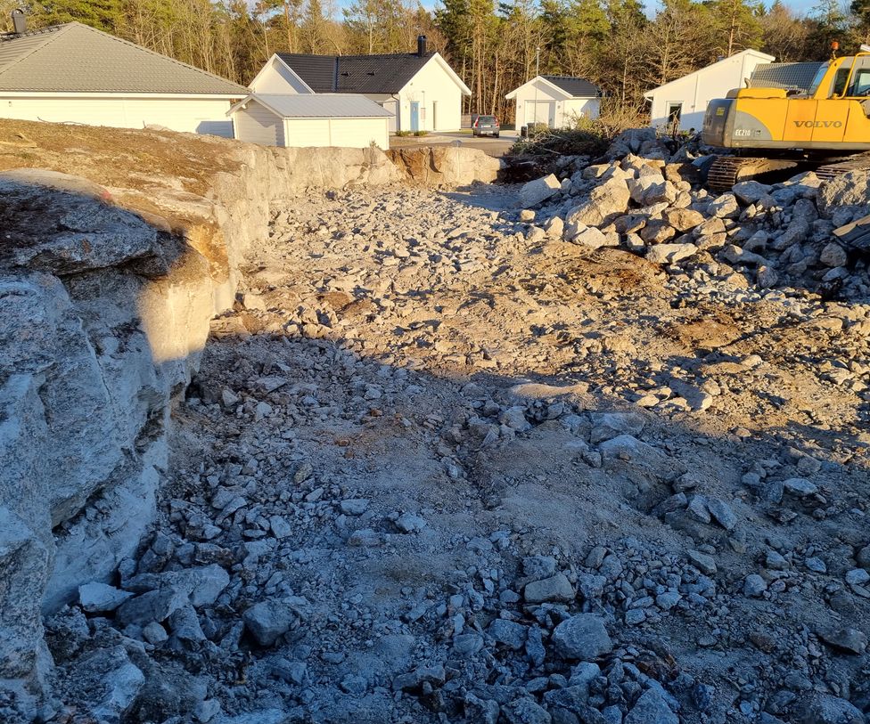 March 7 - rock wall will be approx 3 meters from house